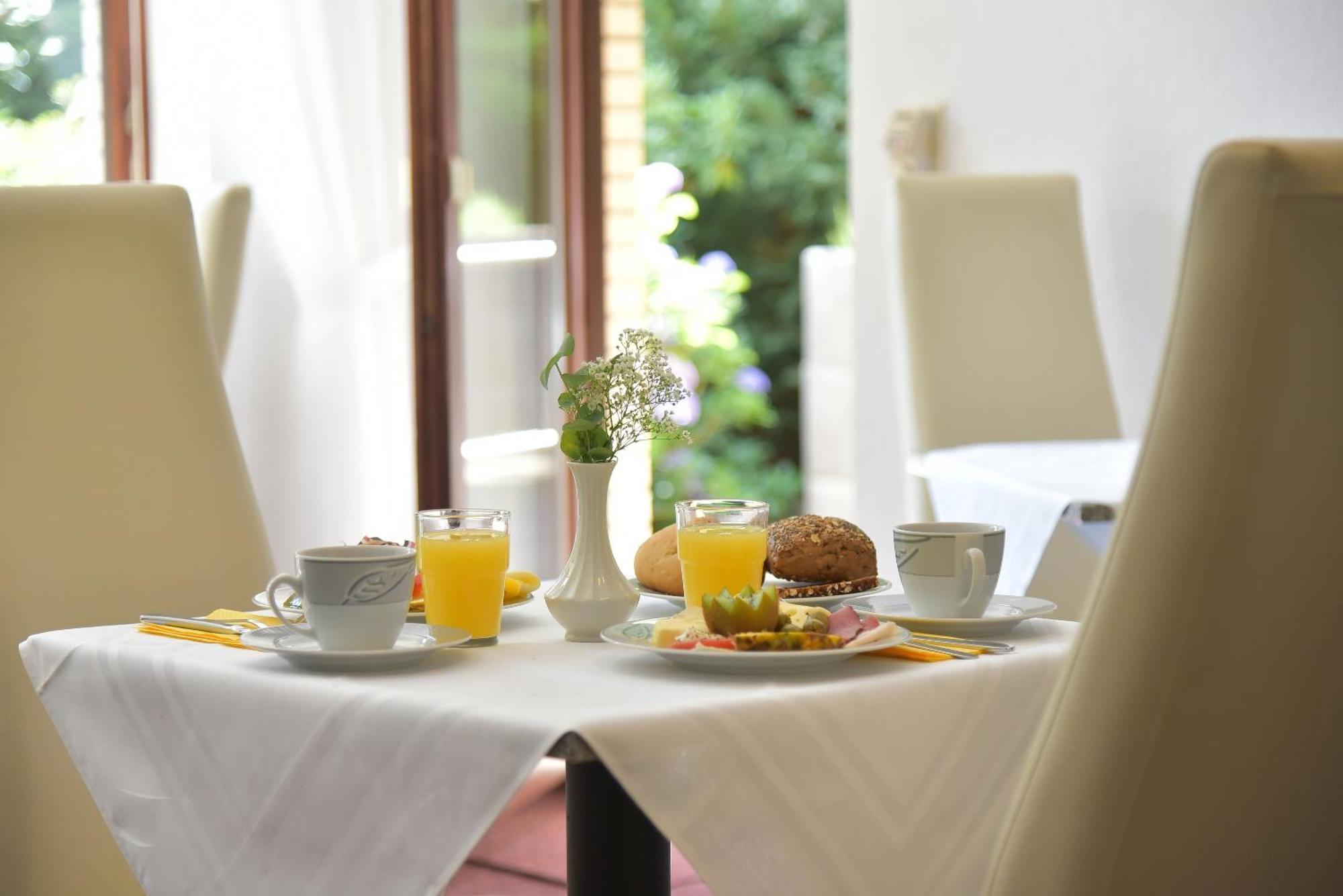 Pension Haus Bambi Mölln Extérieur photo