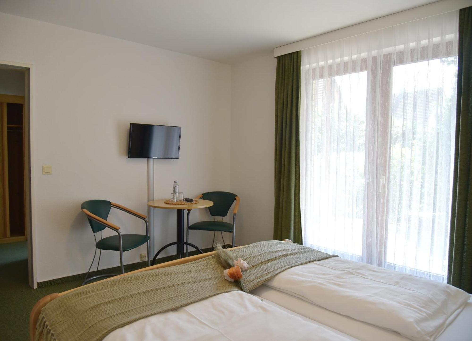 Pension Haus Bambi Mölln Extérieur photo